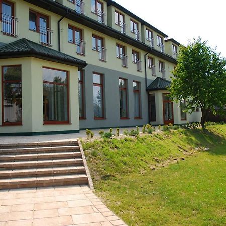 Hotel Dyminy Kielce Bagian luar foto